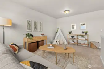 Photographs are for illustrative purposes only. Features, finishes, interior/exterior colors, landscaping and floorplan shown may vary from actual homes built.