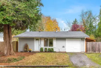 Welcome home to this charming rambler in the Lake Kathleen community.