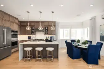 Photos of the Kinney model home for illustration purposes only & are not of the Kinney available for purchase. Home selections will vary.