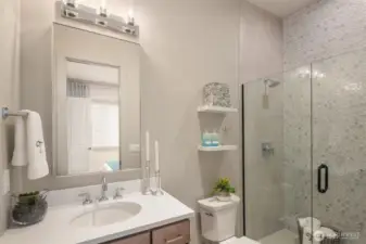 Photos of the Kinney model home for illustration purposes only & are not of the Kinney available for purchase. Home selections will vary.