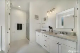 2nd primary attached full bath.