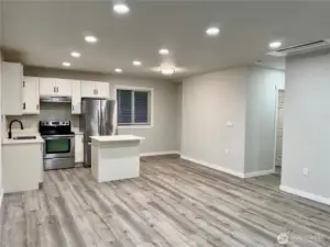 808 Unit B Living & Kitchen