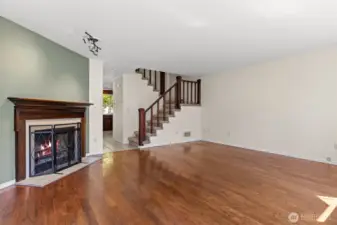 Beautiful Mahogany Staircase w/ New Carpet Upstairs~