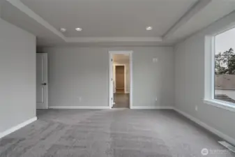 Photos are of another home in the community and are for illustration purposes only to reflect typical finishes.  May depict seller enhancements.  Colors and options may vary.