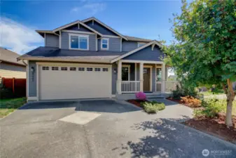 Jasper Junction 3 bed 2.5 home plus office/play area