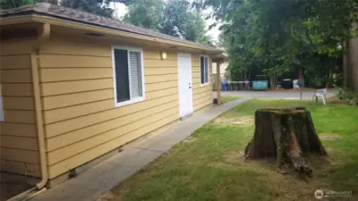 Exterior Unit 6