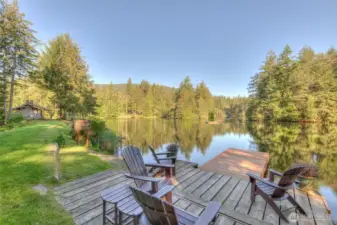 Popular sunset spot or kayak launch or swim platform.  Favored by kids of all ages and their furry family members.