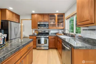 Fully updated kitchen with modern finishes—ready for your next dinner party!