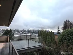 Deck with glass railing