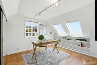 bedroom 2 on upper floor