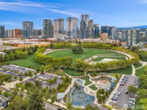 Enjoy Bellevue’s best shopping, dining, & entertainment—just steps away!