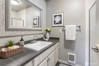 Large hallway bath!