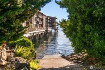 Easy kayak and paddle board access!