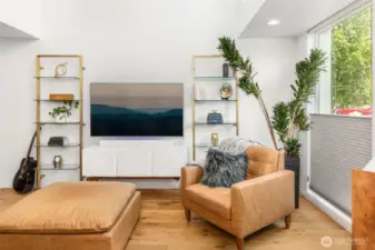 Living room with 17' ceiling