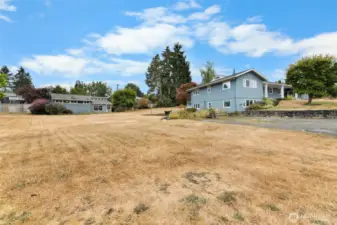 Plenty of space for all your changing needs RV Parking