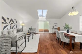 Welcome to 549 Malibu! A single family home in The Park community.