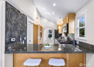 Everyone loves and arch!