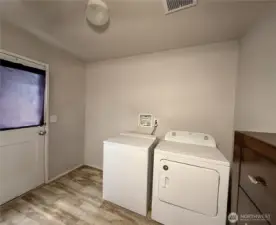 Utility Room     W/outdoor access