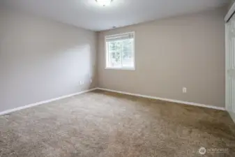 Guest bedroom #1