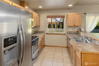 All appliances stay!