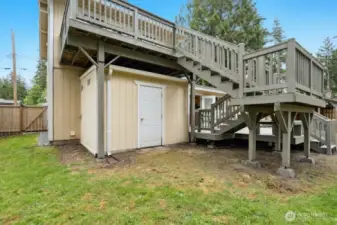 Extra storage under the deck