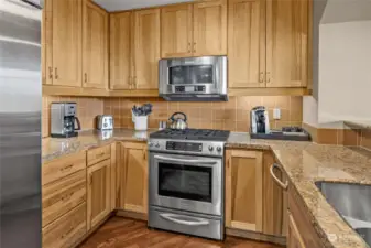 Kitchen is well equipped for your cooking needs.