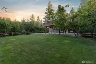 Large level yard off back of home