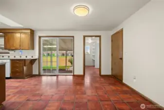 Easy access to the sideyard/covered patio from the kitchen