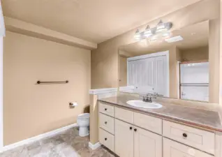 Main full bathroom