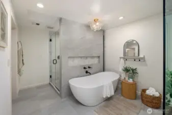 Spa-inspired en suite bathroom