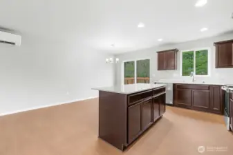 Photographs are for illustrative purposes only. Features, finishes, interior/exterior colors, landscaping and floorplan shown may vary from actual homes built