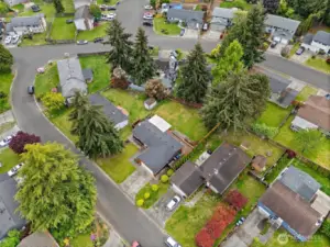 This aerial shot gives a great feel for the neighborhood—quiet, tree-lined, and full of charm. You’re nestled right into the heart of a lovely community.  Close to Browns point, Dash Point, Twin Lakes, biking trails, shopping, and more.