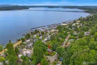 You’re only a few blocks from the lakefront and the heart of Leschi.