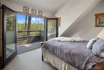 Upstairs-Bedroom 4