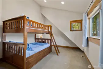 Upstairs-Bedroom 5
