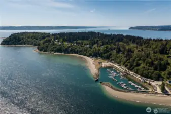 Aerial view of Hat Island Marina