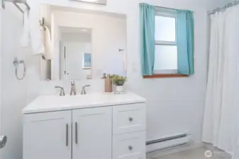 Newly remodeled full bath on the main floor