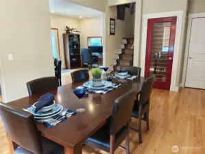 Spacious dining area with hardwood floors. Lots of room to invite family and friends over for those special events. Thanksgiving, Christmas, Superbowl and more...