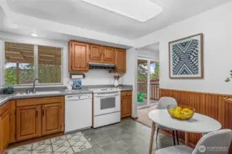 Large Kitchen with Eating Space