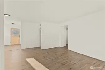 Top Flr - All NEW LVP Flooring, Fully Painted interior & NEW Lighting fixtures, Blinds  & Smoke/CO