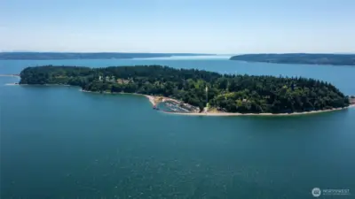 Aerial shot of Hat Island