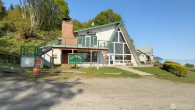 Hat Island Yacht & Golf Club