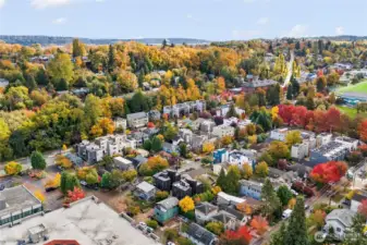 Walking distance to West Seattle Golf Course