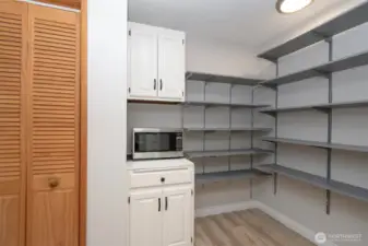 Large Butler Pantry