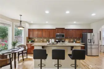 Eat -in kitchen with extra counter high seating