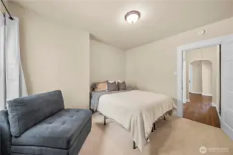 Comfortable and accessible, great for guests or one-level living options.