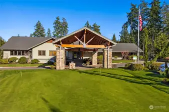 Alderbrook Golf and Yacht Club clubhouse.