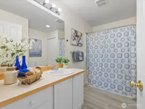 Guest bath.