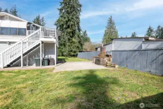 Fully fenced rear yard