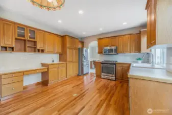 Plenty of cabinet space